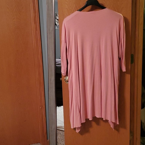 Cover up - Picture 3 of 3